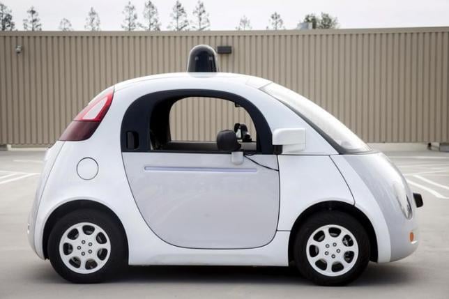 1090239-driverlessgoogle-1461384305