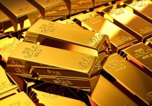 gold-hits-record-highs-globally-pakistan-amid-economic-uncertainty-1759228883-8014